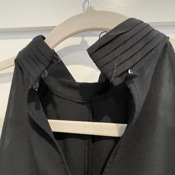 Black Ruffled Halter Top - Picture 5 of 7